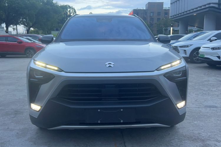 Used Nio ES8 2022 75 kWh Six-Seater Version Exterior 1