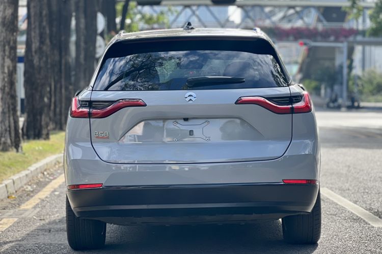 Used Nio ES8 2022 75 kWh Six-Seater Version Exterior 1