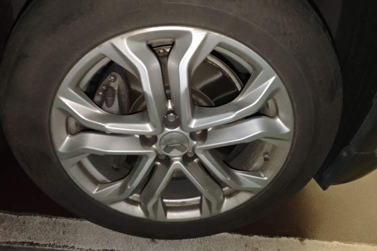 Used Nio ES8 2022 100 kWh Six-Seater Version Exterior 1