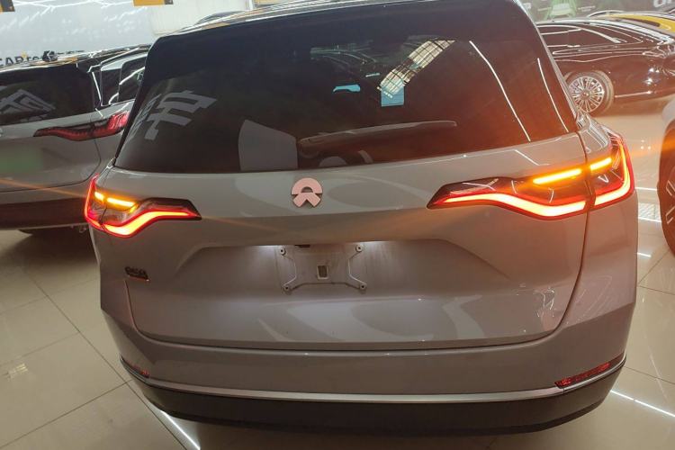 Used Nio ES8 2022 75 kWh Signature Edition Six-Seater Exterior 4