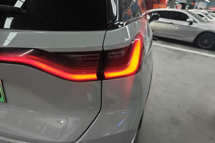 Used Nio ES8 2022 100kWh Signature Edition Seven-Seater Exterior 6