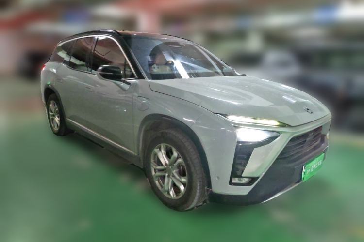 Used Nio ES8 2022 75 kWh 7-Seater Version Front Right 45 Deg