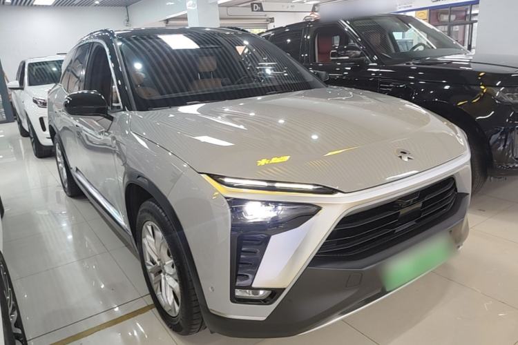 Used Nio ES8 2022 100 kWh Six-Seater Version Front Right 45 Deg