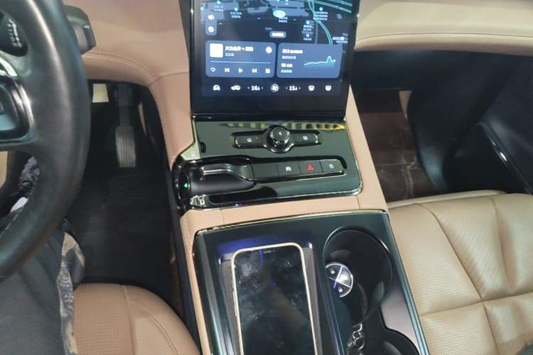 Used Nio ES8 2022 100 kWh Six-Seater Version Gear Lever