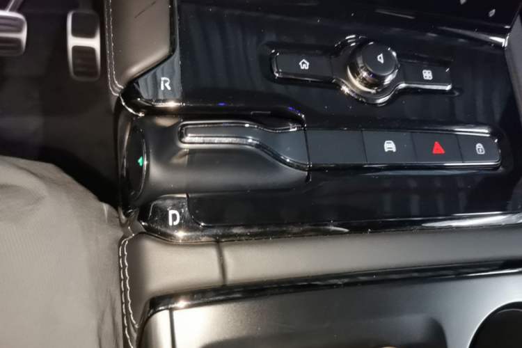 Used Nio ES8 2022 100 kWh Six-Seater Version Gear Lever