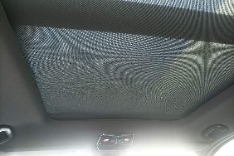 Used Nio ES8 2022 100kWh Signature Edition Six-Seater Headliner