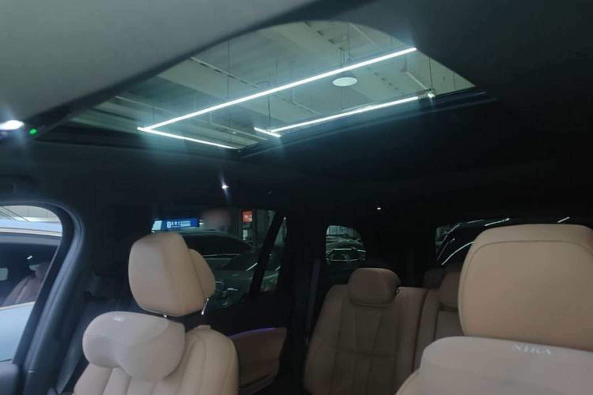 Used Nio ES8 2022 75 kWh 7-Seater Version Headliner