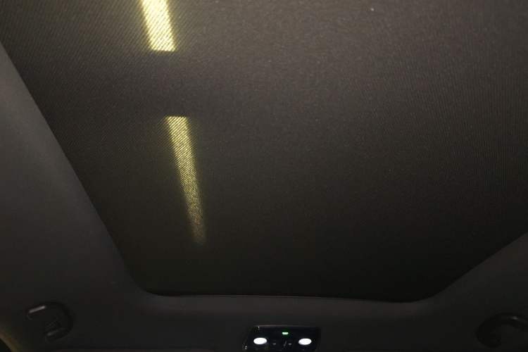 Used Nio ES8 2022 100 kWh Six-Seater Version Headliner