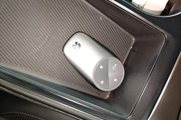 Used Nio ES8 2022 100kWh Signature Edition Six-Seater Interior 1