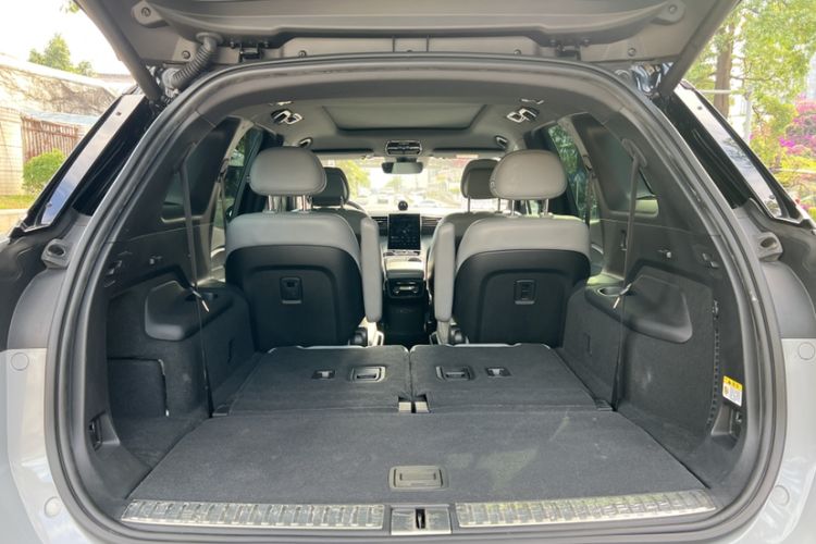 Used Nio ES8 2022 75 kWh Six-Seater Version Interior 11