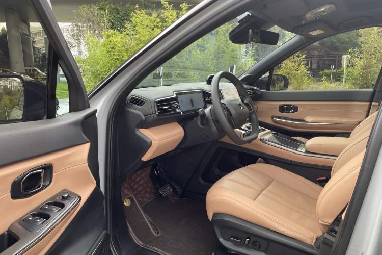 Used Nio ES8 2022 75 kWh 7-Seater Version Interior 2