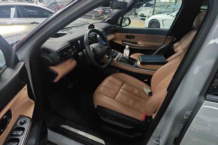 Used Nio ES8 2022 100kWh Signature Edition Seven-Seater Interior 3