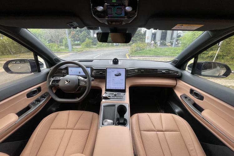 Used Nio ES8 2022 75 kWh 7-Seater Version Interior 4