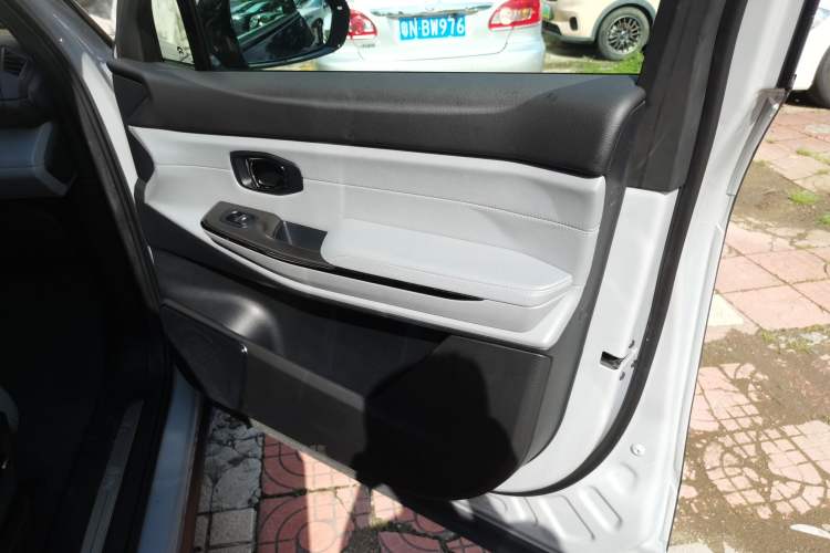 Used Nio ES8 2022 75 kWh Six-Seater Version Interior 5