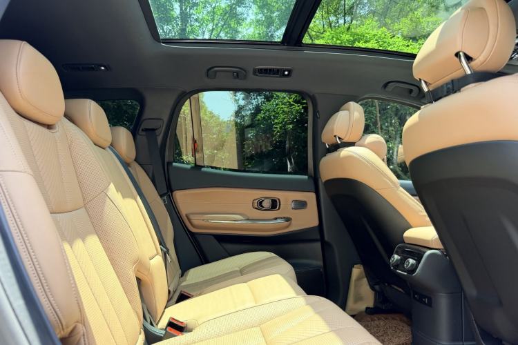 Used Nio ES8 2022 75 kWh 7-Seater Version Interior 5
