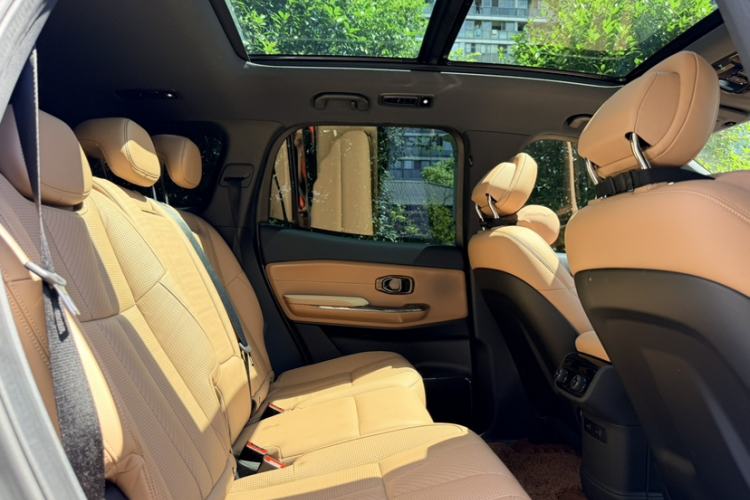 Used Nio ES8 2022 75 kWh 7-Seater Version Interior 6