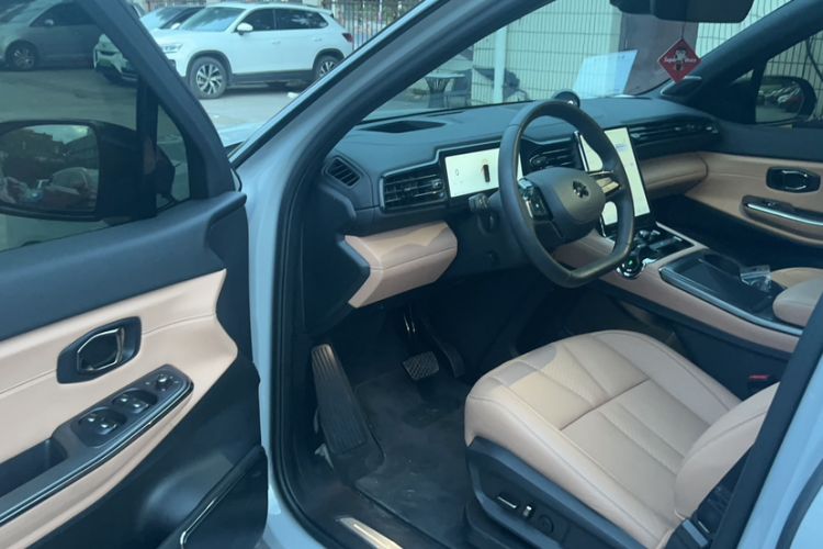 Used Nio ES8 2022 75 kWh Six-Seater Version Interior 7