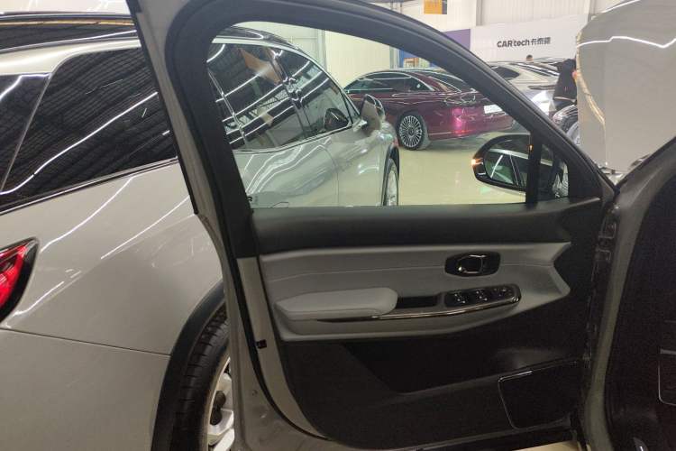Used Nio ES8 2022 75 kWh Signature Edition Six-Seater Interior 7