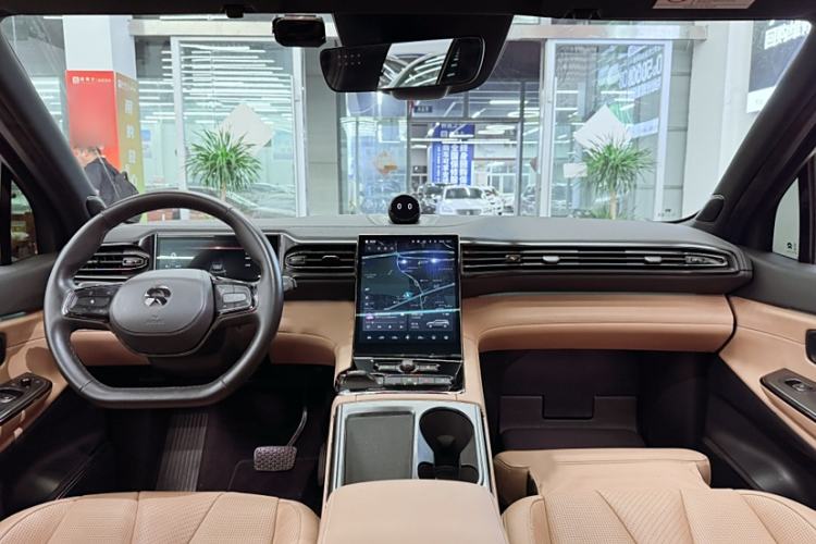 Used Nio ES8 2022 75 kWh Flagship Version Six Seats Interior 8