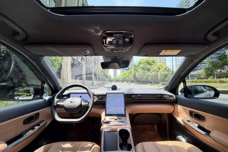 Used Nio ES8 2022 75 kWh 7-Seater Version Interior 8