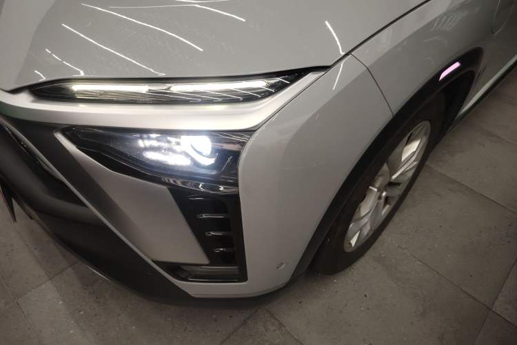 Used Nio ES8 2022 75 kWh Flagship Version Six Seats Left Front Headlight
