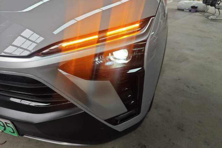 Used Nio ES8 2022 100kWh Signature Edition Seven-Seater Left Front Headlight