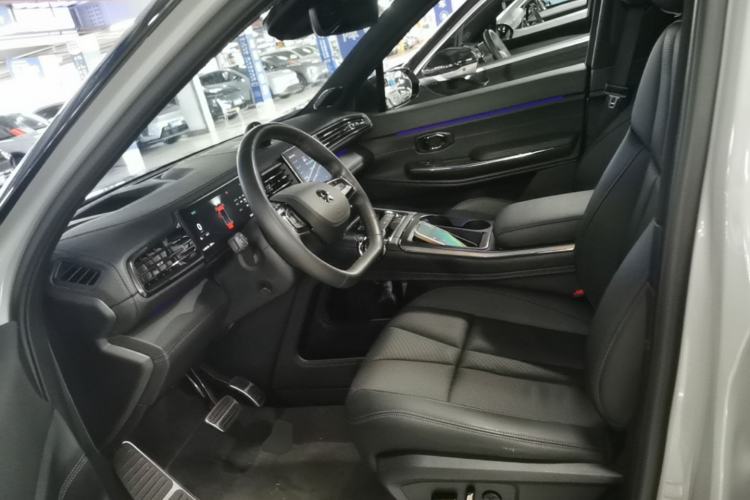 Used Nio ES8 2022 100 kWh Six-Seater Version Left Front Seat