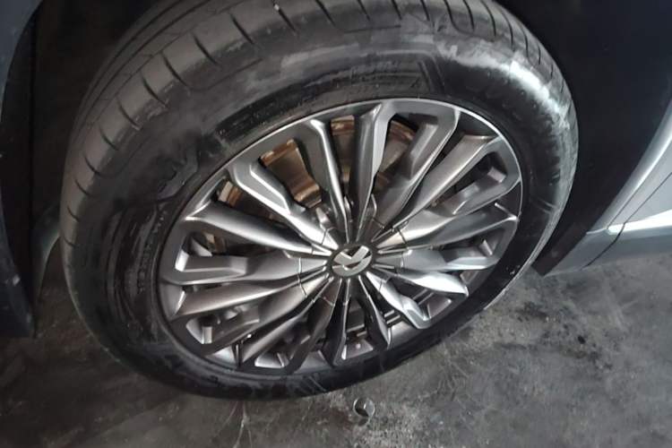 Used Nio ES8 2022 100 kWh Six-Seater Version Left Front Wheel Hub