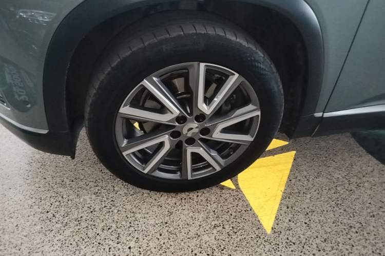 Used Nio ES8 2022 100 kWh Six-Seater Version Left Front Wheel Hub