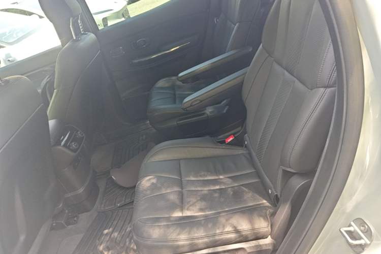 Used Nio ES8 2022 75 kWh Six-Seater Version Left Rear Seat