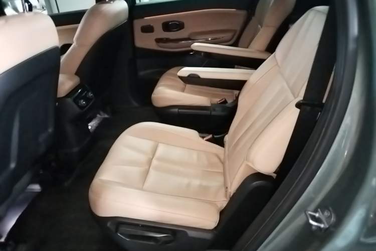 Used Nio ES8 2022 100 kWh Six-Seater Version Left Rear Seat