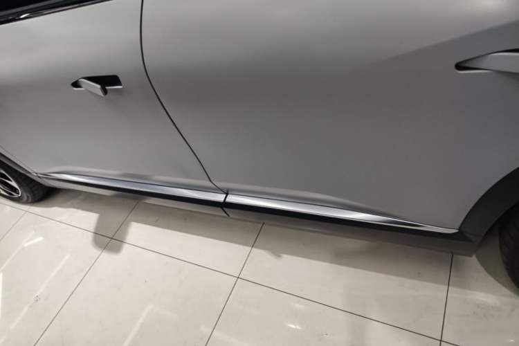 Used Nio ES8 2022 100kWh Flagship Edition Six-Seater Left Side Sill