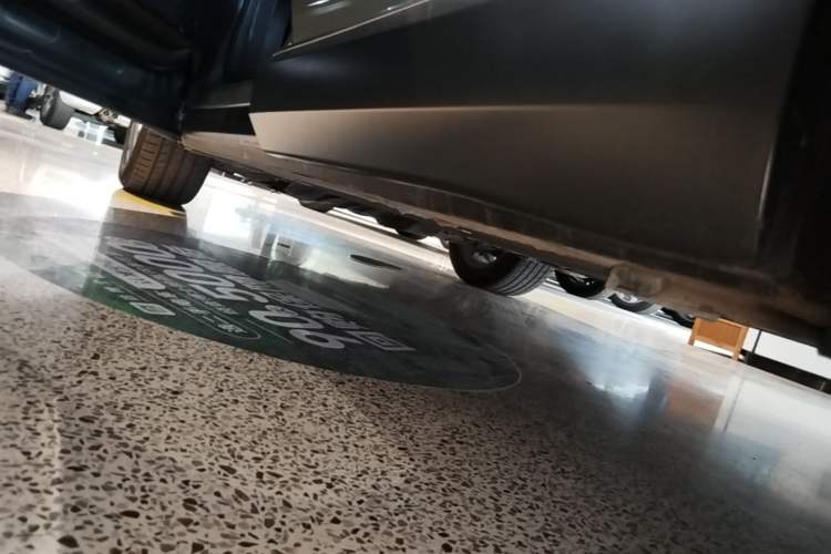 Used Nio ES8 2022 100 kWh Six-Seater Version Left Side Sill