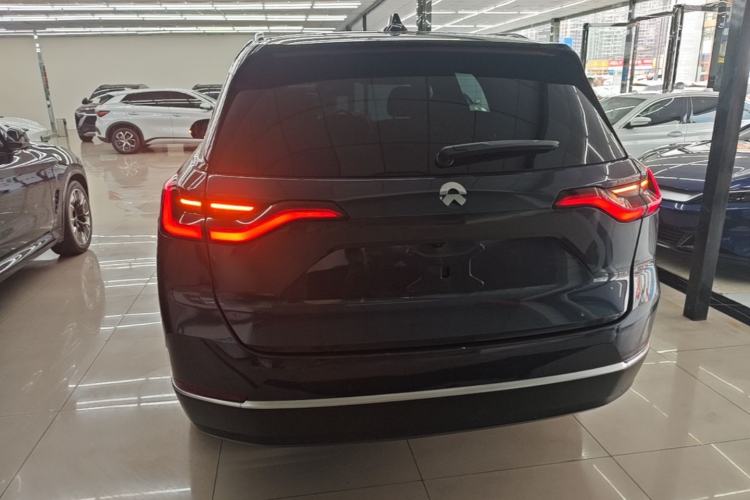 Used Nio ES8 2022 75 kWh Signature Edition Six-Seater Rear