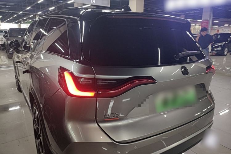 Used Nio ES8 2022 100 kWh Six-Seater Version Rear Left 45 Deg