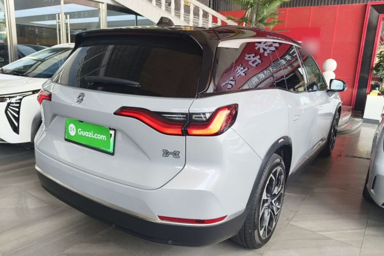 Used Nio ES8 2022 100kWh Signature Edition Seven-Seater Rear Right 45 Deg