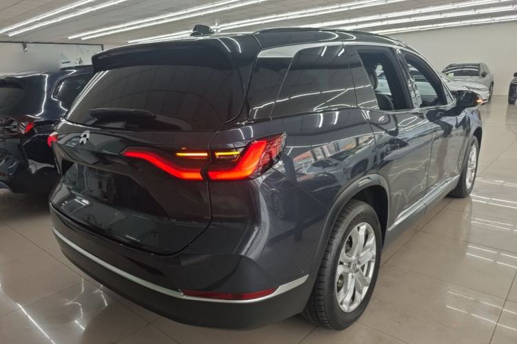 Used Nio ES8 2022 75 kWh Signature Edition Six-Seater Rear Right 45 Deg