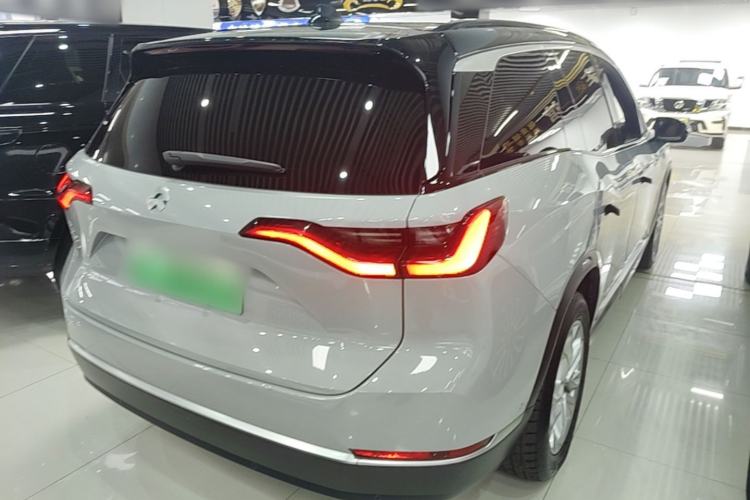 Used Nio ES8 2022 100 kWh Six-Seater Version Rear Right 45 Deg