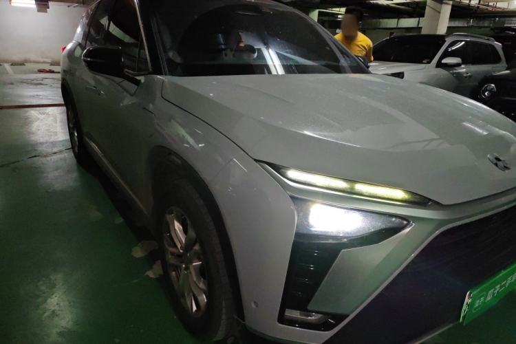 Used Nio ES8 2022 75 kWh 7-Seater Version Right Front Headlight