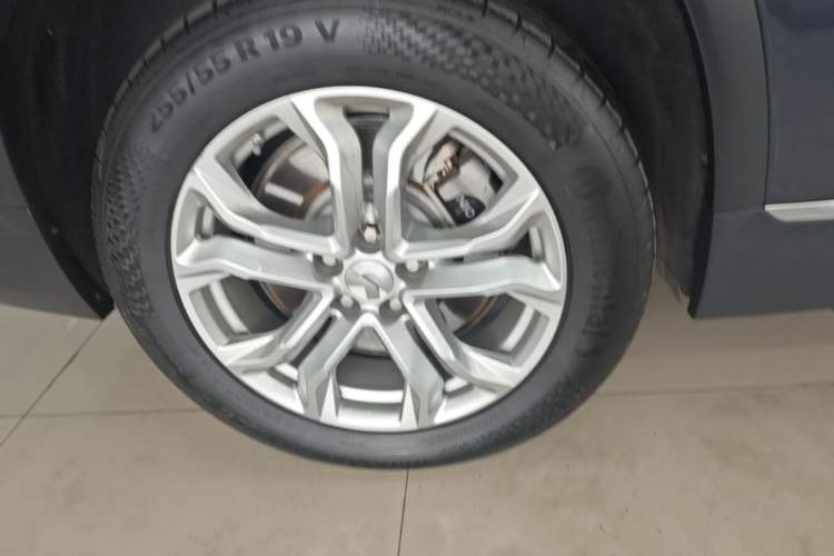 Used Nio ES8 2022 75 kWh Signature Edition Six-Seater Right Rear Wheel Hub