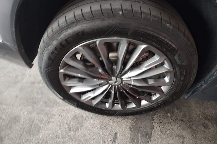 Used Nio ES8 2022 100 kWh Six-Seater Version Right Rear Wheel Hub