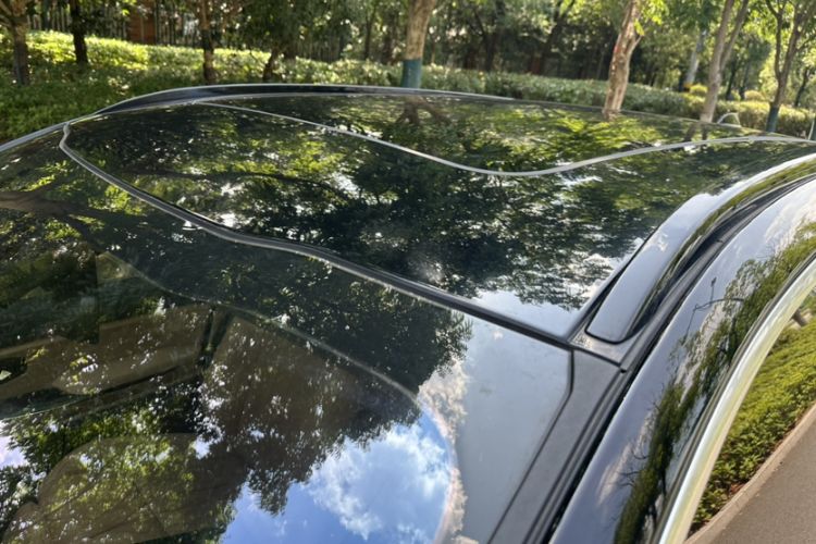 Used Nio ES8 2022 100 kWh Six-Seater Version Roof