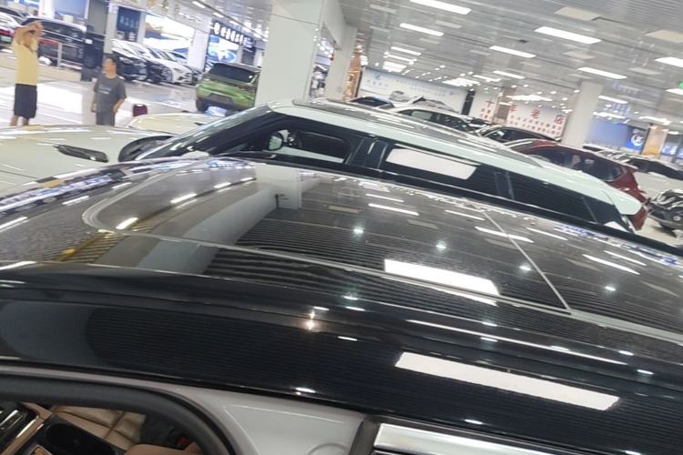Used Nio ES8 2022 100 kWh Six-Seater Version Roof