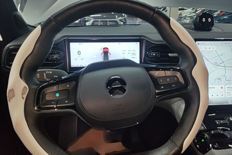 Used Nio ES8 2022 100 kWh Six-Seater Version Steering Wheel