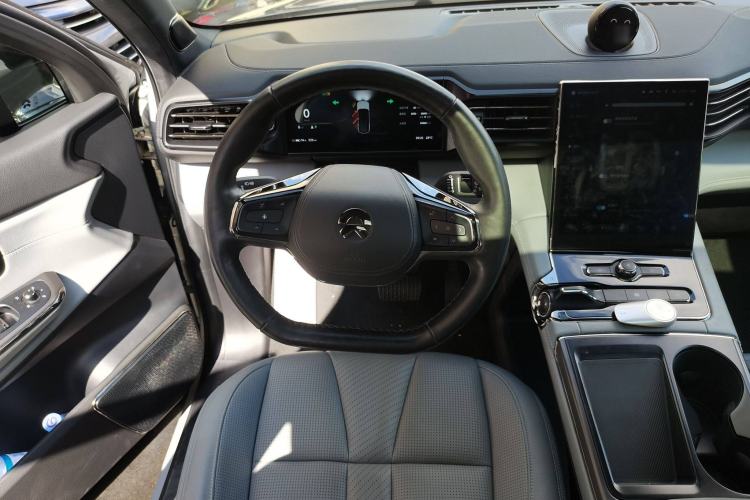 Used Nio ES8 2022 75 kWh Six-Seater Version Steering Wheel