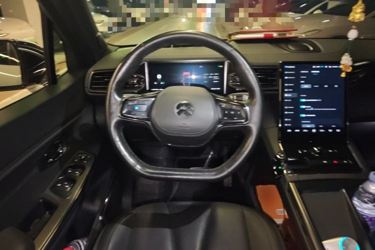 Used Nio ES8 2022 100 kWh Six-Seater Version Steering Wheel