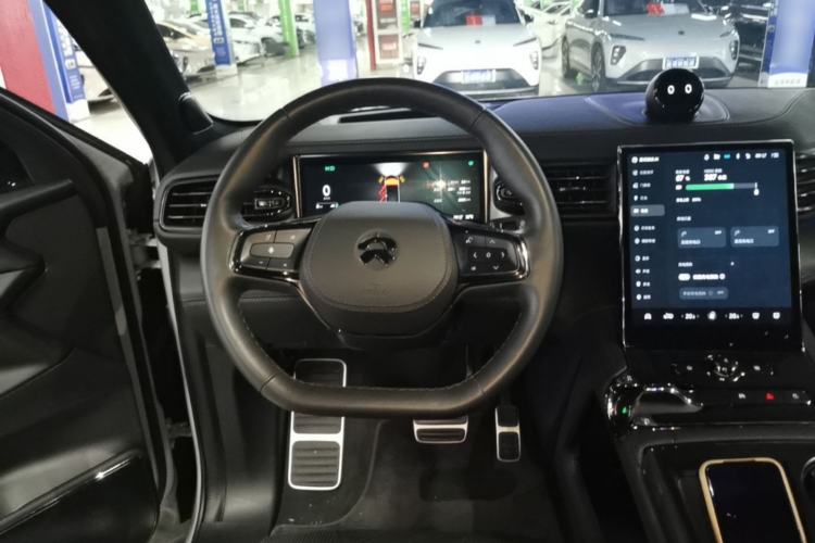 Used Nio ES8 2022 100 kWh Six-Seater Version Steering Wheel