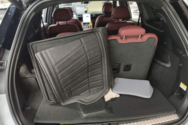 Used Nio ES8 2022 100kWh Flagship Edition Six-Seater Trunk