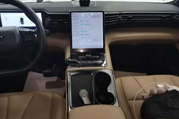 Used Nio ES8 2022 75 kWh Six-Seater Version Audio And AC Panel