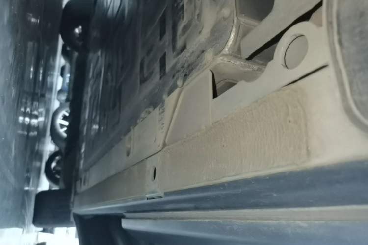 Used Nio ES8 2022 75 kWh Six-Seater Version Right Side Sill